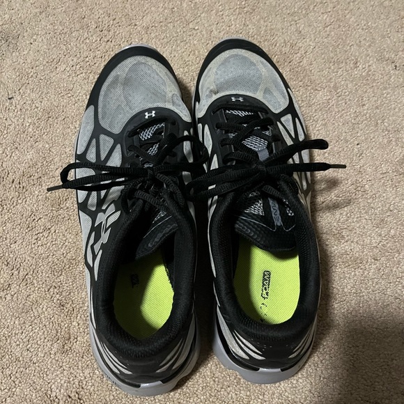 Under Armour Spine Shoes - 10.5, EXCELLENT - Picture 3 of 4